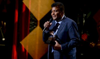 A lenda da música country Charley Pride